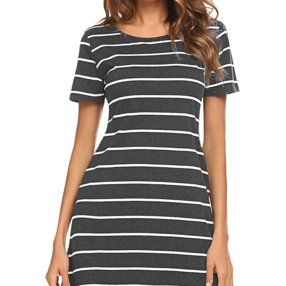 feager Dresses & Skirts - Gray and White Mini Dress with Crew Neck and Short Sleeves